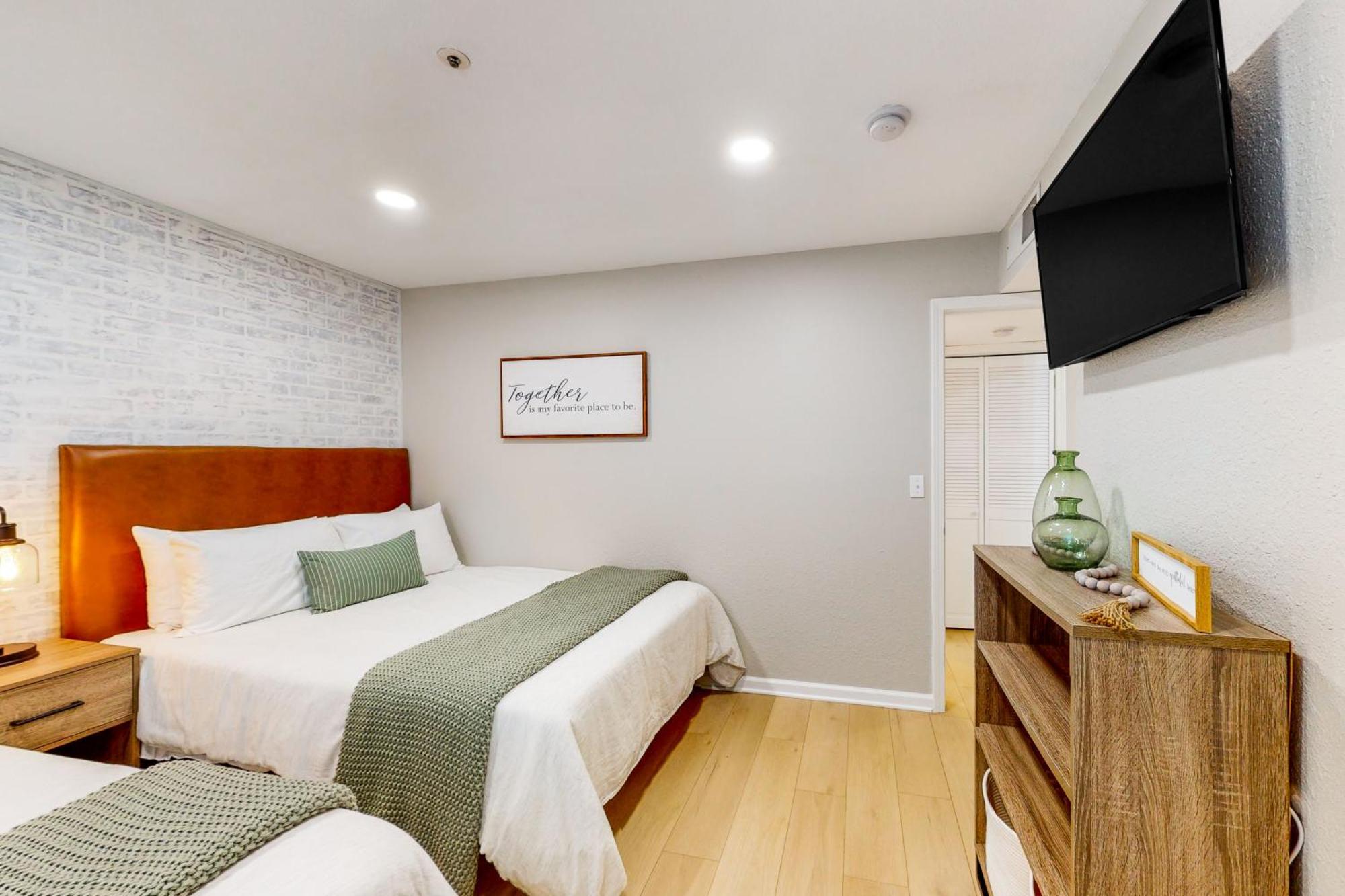 Lofty Retreat & Paradise Pointe Брэнсон Номер фото